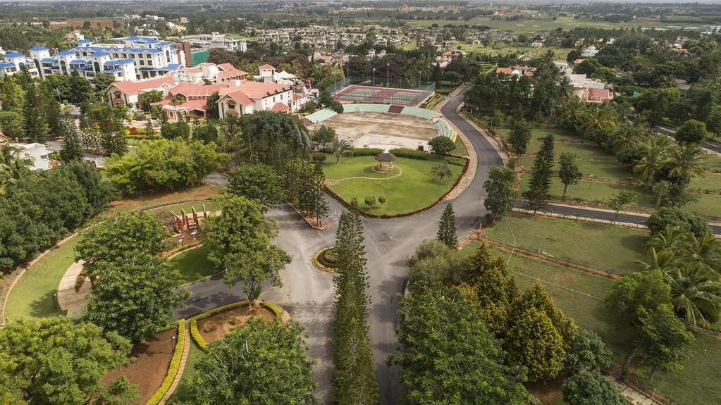 Clarks Exotica Convention Resort & Spa Devanahalli Bagian luar foto